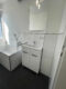 Zentral gelegene, frisch sanierte, helle Zweizimmerwohnung mit großer Wohnküche - Badezimmer l.jpg